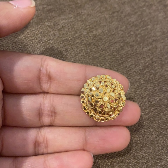 Gold tone studs - Picture 2 of 3